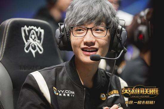 训练中场球 训练中场球